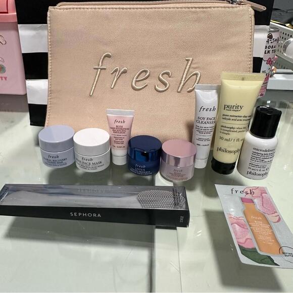 Fresh Skin Care Beauty Set - Picture 1 of 5